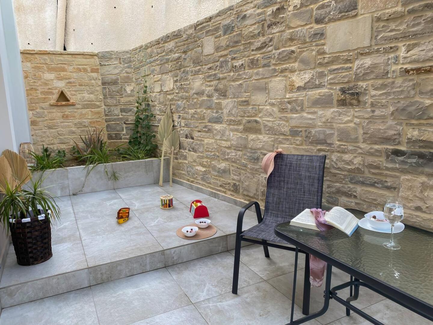 Maistro Suites With Pool, Matala Экстерьер фото
