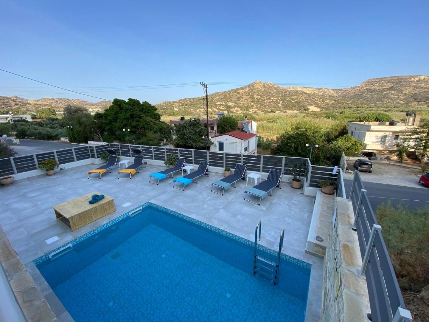 Maistro Suites With Pool, Matala Экстерьер фото