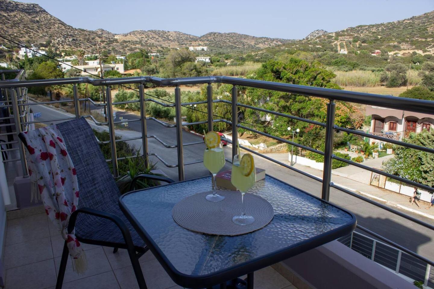 Maistro Suites With Pool, Matala Экстерьер фото